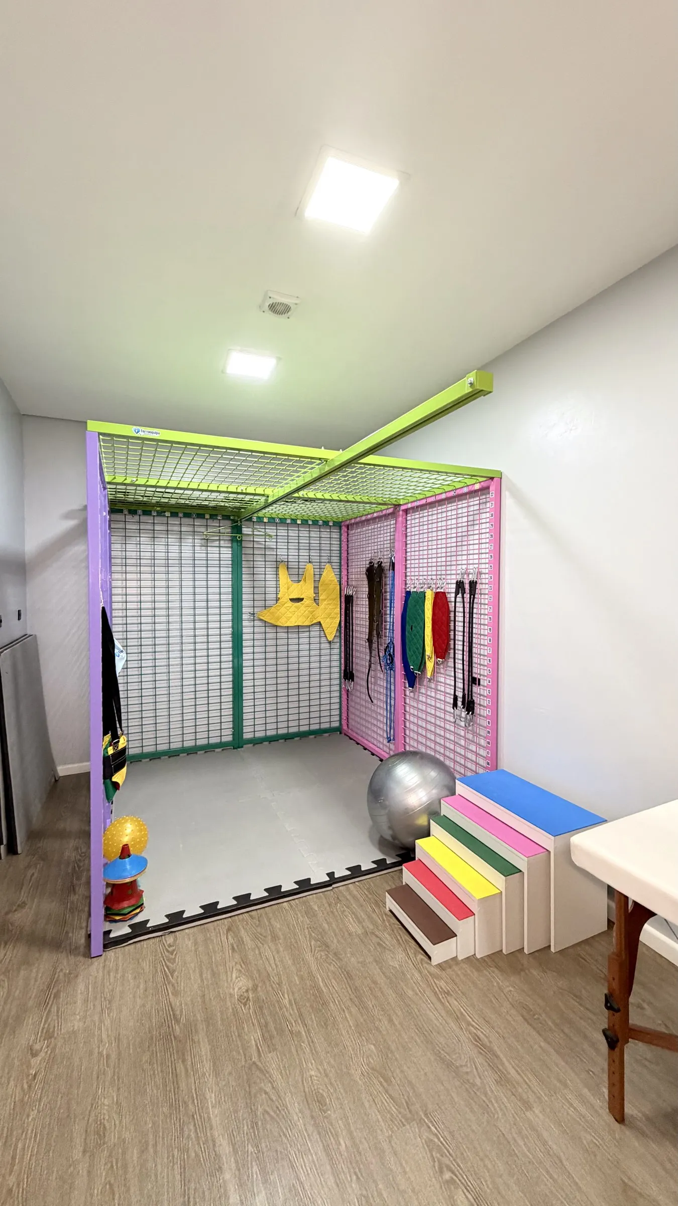 Espaço personalizado de fisioterapia da sede da NHC Saúde